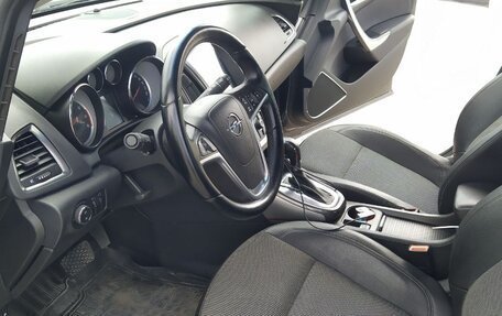 Opel Astra J, 2011 год, 730 000 рублей, 5 фотография