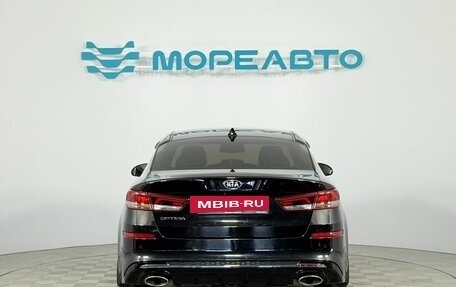 KIA Optima IV, 2018 год, 2 550 000 рублей, 6 фотография