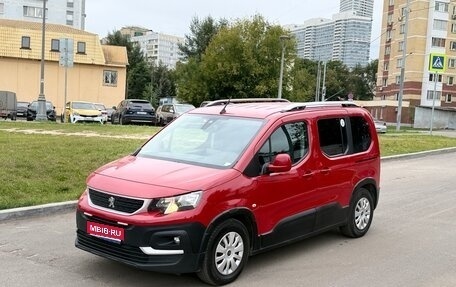 Peugeot Rifter I, 2018 год, 1 550 000 рублей, 1 фотография