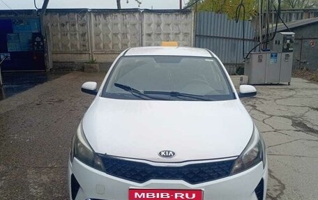 KIA Rio IV, 2021 год, 900 000 рублей, 1 фотография