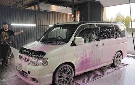 Honda Stepwgn II рестайлинг, 2004 год, 750 000 рублей, 1 фотография