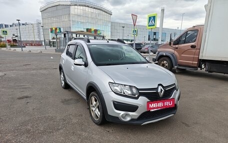 Renault Sandero II рестайлинг, 2018 год, 900 000 рублей, 2 фотография