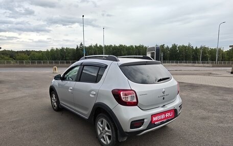 Renault Sandero II рестайлинг, 2018 год, 900 000 рублей, 3 фотография