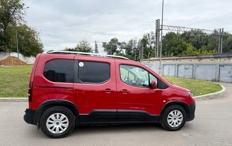 Peugeot Rifter I, 2018 год, 1 550 000 рублей, 5 фотография