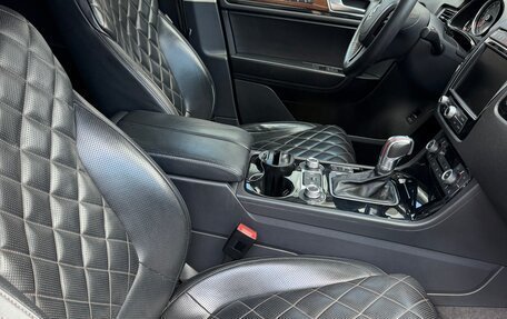 Volkswagen Touareg III, 2017 год, 3 500 000 рублей, 17 фотография