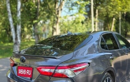 Toyota Camry, 2020 год, 2 700 000 рублей, 9 фотография
