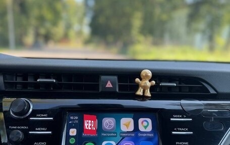 Toyota Camry, 2020 год, 2 700 000 рублей, 21 фотография