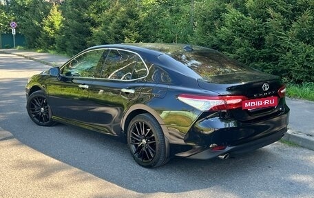 Toyota Camry, 2020 год, 3 150 000 рублей, 5 фотография