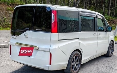 Honda Stepwgn IV, 2015 год, 1 700 000 рублей, 4 фотография