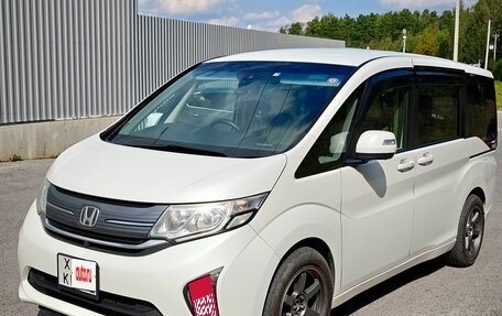 Honda Stepwgn IV, 2015 год, 1 700 000 рублей, 2 фотография