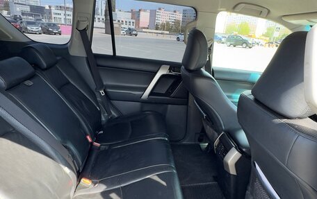 Toyota Land Cruiser Prado 150 рестайлинг 2, 2011 год, 2 720 000 рублей, 7 фотография