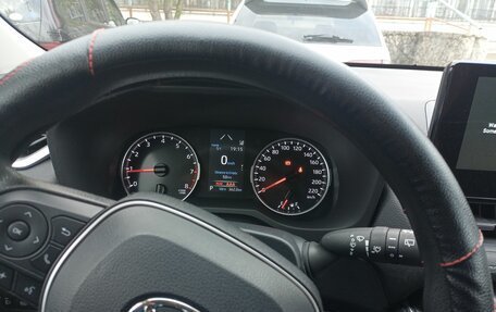 Toyota RAV4, 2025 год, 3 990 000 рублей, 9 фотография
