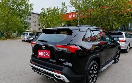 Toyota RAV4, 2025 год, 3 990 000 рублей, 5 фотография