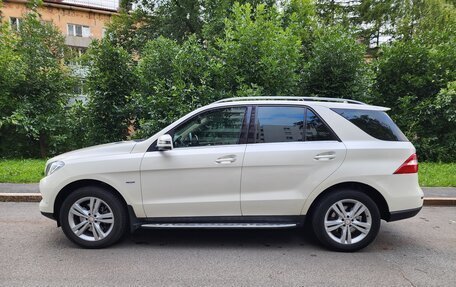 Mercedes-Benz M-Класс, 2012 год, 2 300 000 рублей, 2 фотография