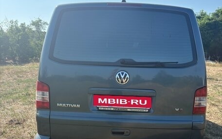 Volkswagen Multivan T5, 2004 год, 1 500 000 рублей, 2 фотография