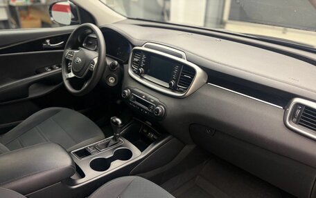 KIA Sorento III Prime рестайлинг, 2018 год, 1 989 000 рублей, 21 фотография