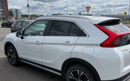Mitsubishi Eclipse Cross, 2022 год, 2 200 000 рублей, 3 фотография