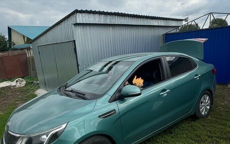 KIA Rio III рестайлинг, 2012 год, 600 000 рублей, 3 фотография
