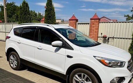 Ford Kuga III, 2017 год, 1 700 000 рублей, 2 фотография
