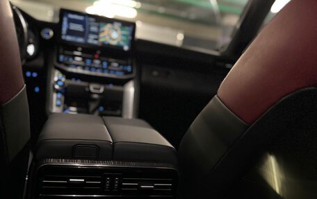 Toyota Land Cruiser, 2023 год, 11 600 000 рублей, 15 фотография