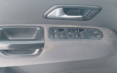Volkswagen Amarok I рестайлинг, 2013 год, 1 850 000 рублей, 10 фотография