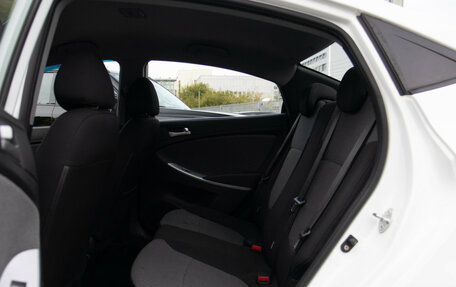 Hyundai Solaris II рестайлинг, 2011 год, 678 000 рублей, 8 фотография