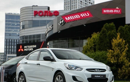 Hyundai Solaris II рестайлинг, 2011 год, 678 000 рублей, 2 фотография