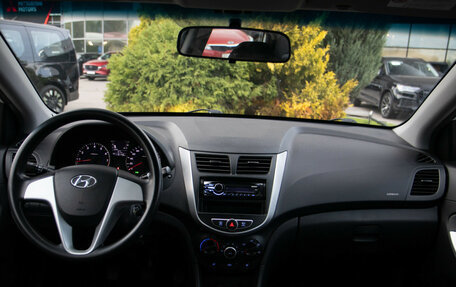 Hyundai Solaris II рестайлинг, 2011 год, 678 000 рублей, 11 фотография