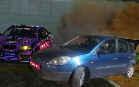 Ford Fiesta, 2005 год, 100 000 рублей, 1 фотография