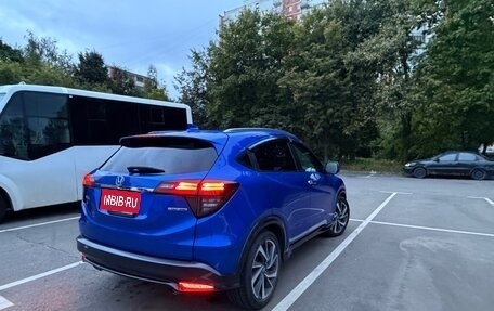 Honda Vezel, 2019 год, 1 950 000 рублей, 3 фотография
