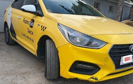 Hyundai Solaris II рестайлинг, 2018 год, 720 000 рублей, 3 фотография