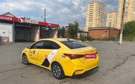 Hyundai Solaris II рестайлинг, 2018 год, 720 000 рублей, 4 фотография