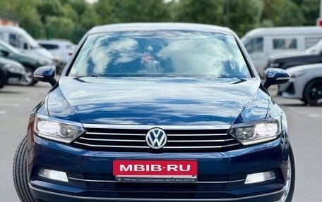 Volkswagen Passat B8 рестайлинг, 2015 год, 1 625 000 рублей, 2 фотография