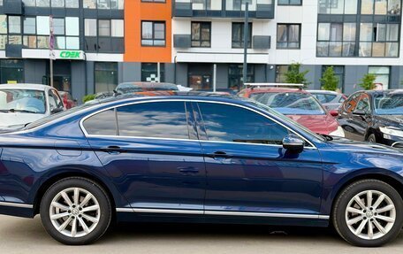 Volkswagen Passat B8 рестайлинг, 2015 год, 1 625 000 рублей, 12 фотография
