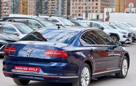 Volkswagen Passat B8 рестайлинг, 2015 год, 1 625 000 рублей, 13 фотография