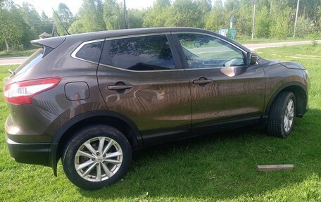 Nissan Qashqai, 2015 год, 1 300 000 рублей, 2 фотография
