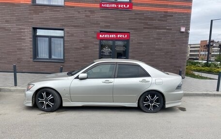Toyota Altezza, 1999 год, 750 000 рублей, 11 фотография