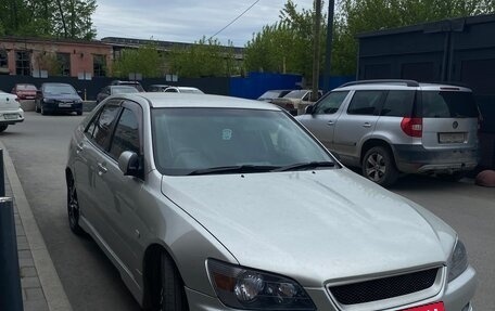 Toyota Altezza, 1999 год, 750 000 рублей, 10 фотография