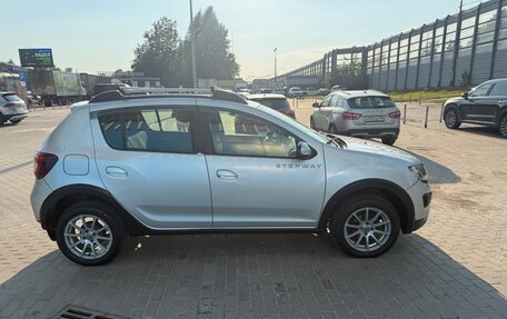 Renault Sandero II рестайлинг, 2017 год, 810 000 рублей, 8 фотография