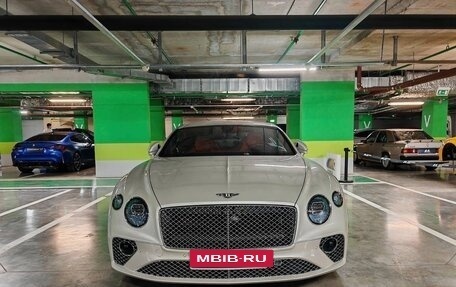 Bentley Continental GT III, 2021 год, 19 200 000 рублей, 7 фотография