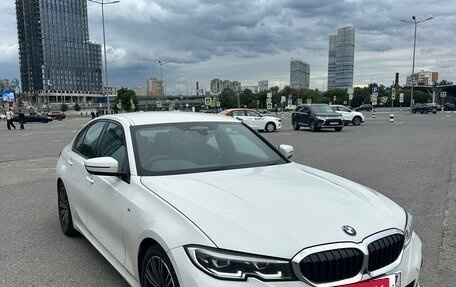 BMW 3 серия, 2021 год, 3 100 000 рублей, 2 фотография