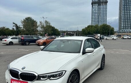 BMW 3 серия, 2021 год, 3 100 000 рублей, 3 фотография