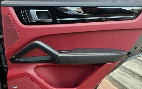 Porsche Cayenne III, 2019 год, 7 999 000 рублей, 6 фотография