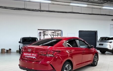 Hyundai Solaris II рестайлинг, 2021 год, 1 569 000 рублей, 3 фотография