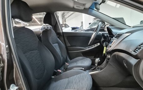 Hyundai Solaris II рестайлинг, 2015 год, 1 115 000 рублей, 13 фотография
