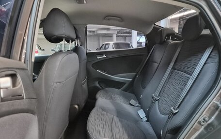 Hyundai Solaris II рестайлинг, 2015 год, 1 115 000 рублей, 8 фотография