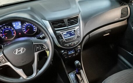 Hyundai Solaris II рестайлинг, 2015 год, 1 115 000 рублей, 10 фотография