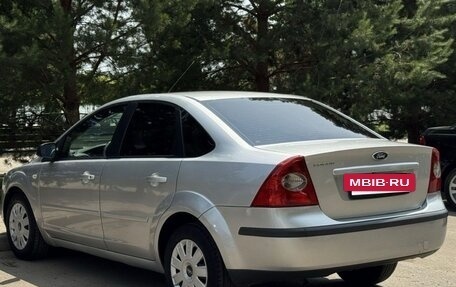 Ford Focus II рестайлинг, 2005 год, 400 000 рублей, 4 фотография