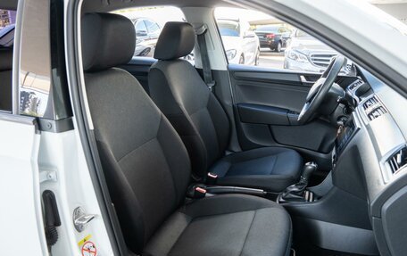 Skoda Rapid I, 2018 год, 1 040 000 рублей, 8 фотография