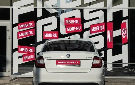 Skoda Rapid I, 2018 год, 1 040 000 рублей, 4 фотография